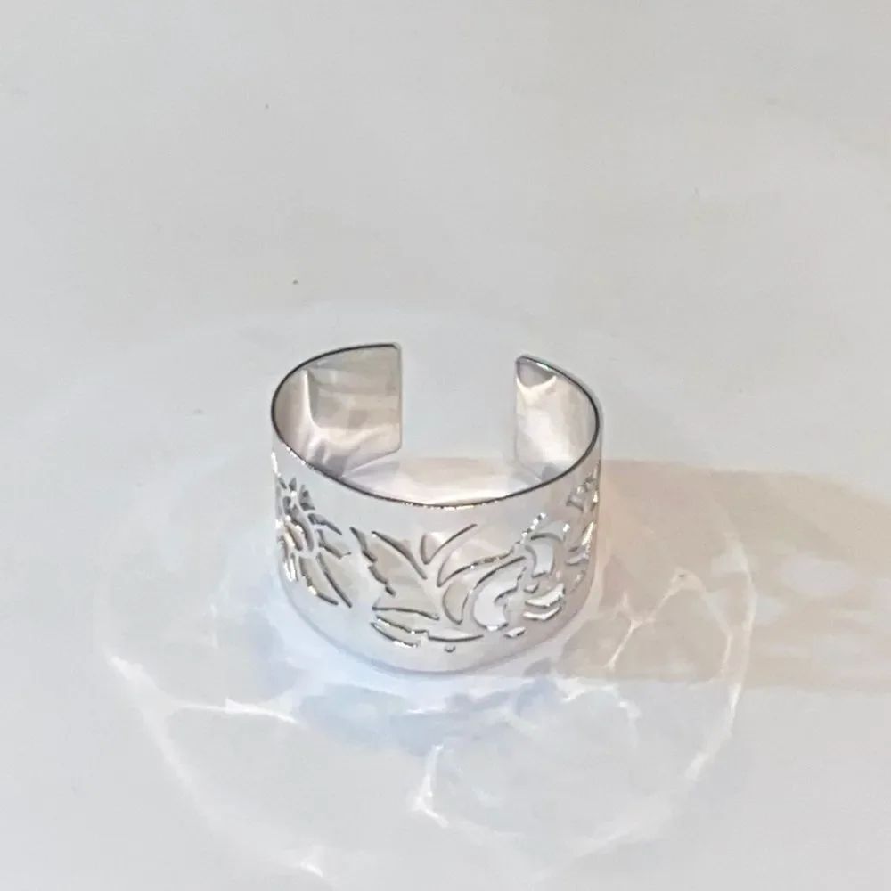 Vintage Elegant Tone Silver Floral Cuff Bracelet